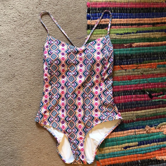 NWOT Anthropologie lace back geometric multicolor one piece swimsuit L - Picture 3 of 13
